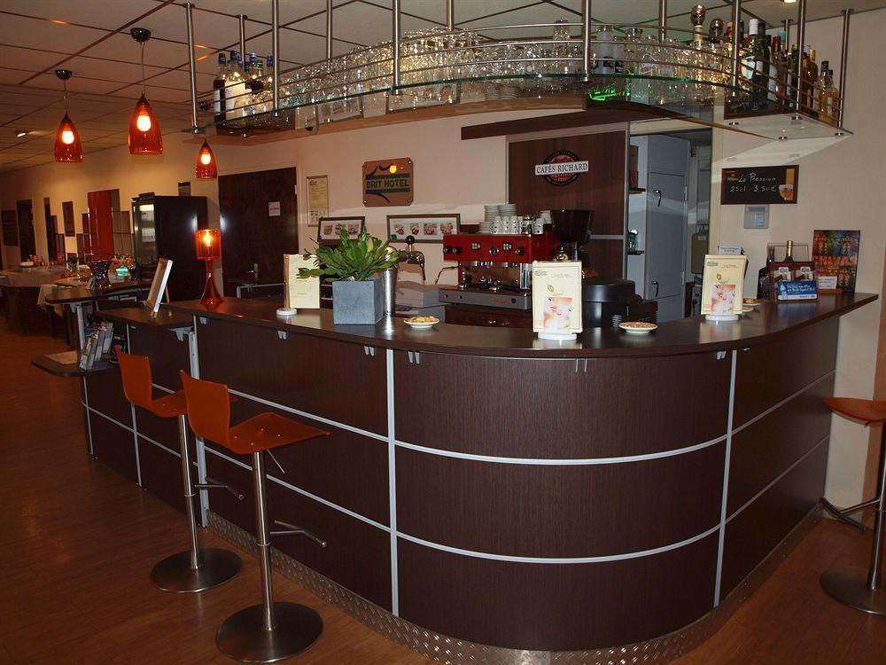 Brit Hotel Les Evens Saint-Saturnin  Luaran gambar